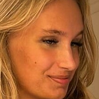 Cecilie Hoyer Nua