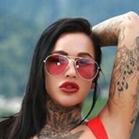 Chantelle Fox Nua