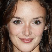 Charlotte Le Bonm Nua