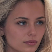 Chloe Hamilton23 Nua