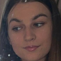 Chloe Louise Thomas Nua
