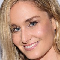 Christina Collard Nua