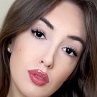 Coral Larsen Nua