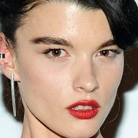 Crystal Renn Nua