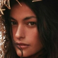 Cynthia Senek Nua