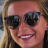 Dani Dyer Nua