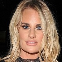 Danielle Armstrong Nua