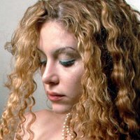 Daphne Khoury Nua