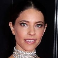 Debi Nova Nua