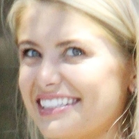 Demi Burnett Nua