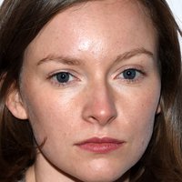 Deragh Campbell Nua