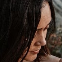 Dia Frampton Nua