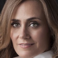 Diane Farr Nua