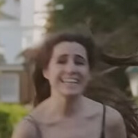 Dodie Clark Nua