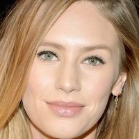 Dylan Penn Nua