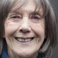 Eileen Atkins Nua