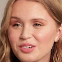 Eliza Scanlen Nua