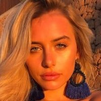 Ellie Brown Nua