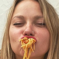 Ellie Duckles Nua