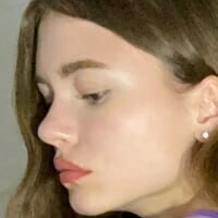 emma_more Nua