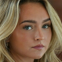 emmaleaanne Nua