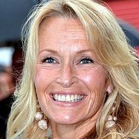 Estelle Lefebure Nua