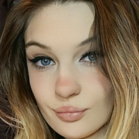 Eva Zolia Nua