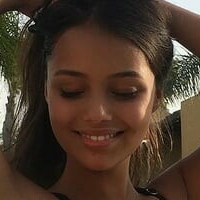 Fiona Barron Nua