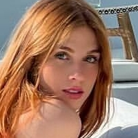 Flávia Charallo Nua