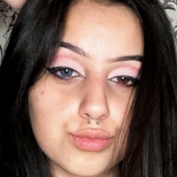 gonoszhalott Nua