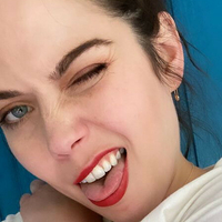 Gracie Gillam Nua