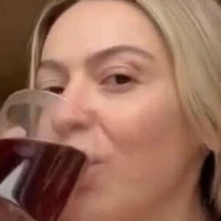 Hadise Nua