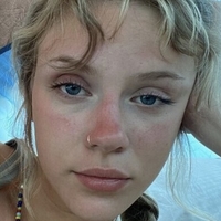 Hailey Hitch Nua