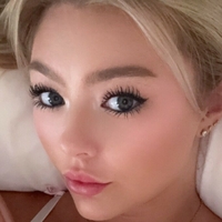 Hailey Sigmond Nua