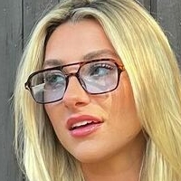 Hannah CookBarstool Nua