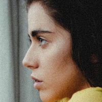 Holly James Nua