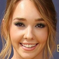 Holly Taylor Nua