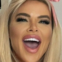 hollybarker Nua