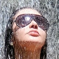 _ice_queen_co Nua