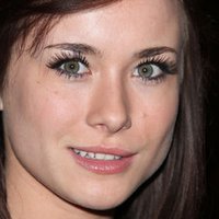 Imogen Leaver Nua