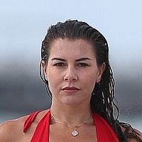 Imogen Thomas Nua