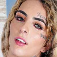 Isa Lauren Nua