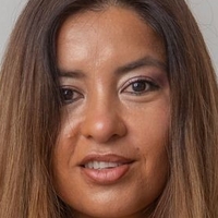 Isabella Blanca Nua