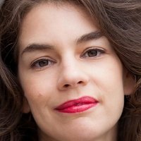 Isabelle Stoffel Nua