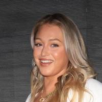 Iskra Lawrence Nua