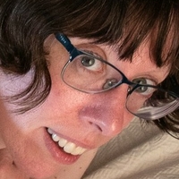 its_delphine Nua