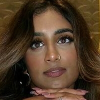 itsyourgirlshelina Nua