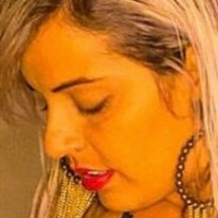 Izabela Paiva Nua