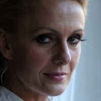 Izabella Bukowska Nua