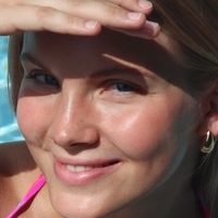 Jenna Warren Nua